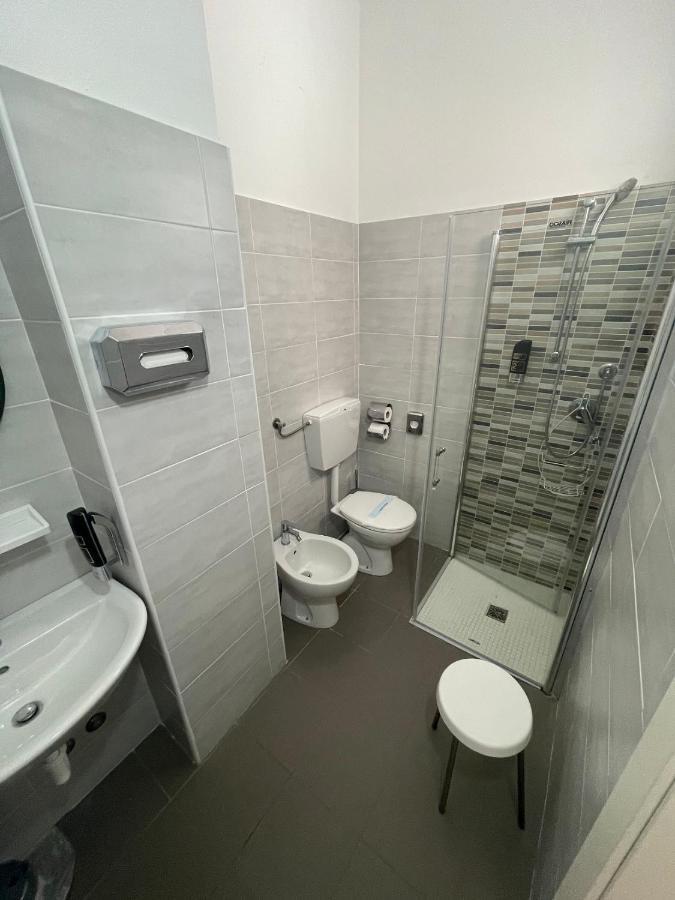 Hotel Piccari Nuova Gestione Rimini Exterior foto