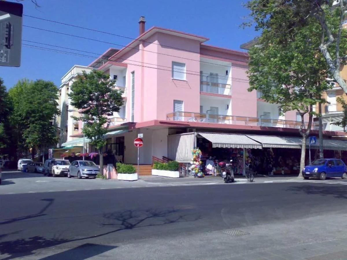 Hotel Piccari Nuova Gestione Rimini Exterior foto