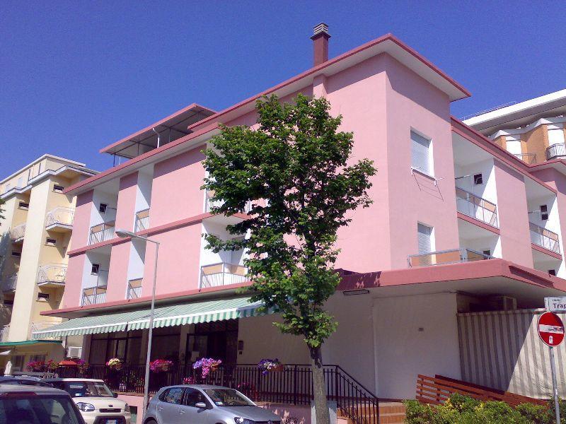 Hotel Piccari Nuova Gestione Rimini Exterior foto